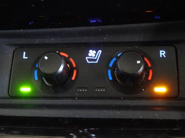 アルファード ２．５Ｓ　Ｃパッケージ　衝突被害軽減システム　メモリーナビ　フルセグ　後席モニター　バックカメラ　ＥＴＣ　サンルーフ　両側電動スライド　３列シート　ＬＥＤヘッドランプ　スマートキー　乗車定員７人（14枚目）