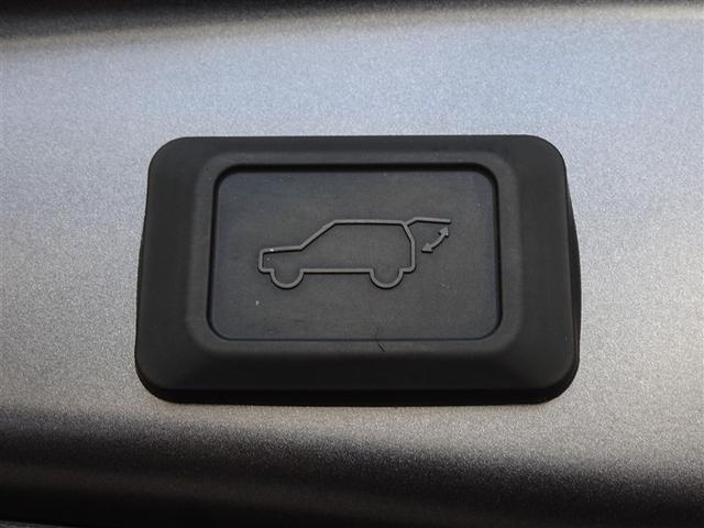 �p���[�o�b�N�h�A�𑕔����Ă��܂��B�o�b�N�h�A���^�]�Ȃ�����J�ł��܂��A�֗��ł���B