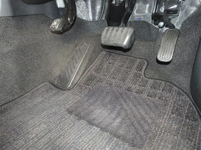 アクア Z 衝突被害軽減システム フルセグ バックカメラ LEDヘッドランプ スマートキー(11枚目)