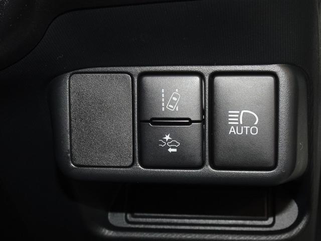 �g���^���ւ�Փ˔�Q�y���u���[�L�ƃy�_���̓��݊ԈႢ�h�~���u�𓋍ڂ����T�|�J�[�r�Ԃł��B