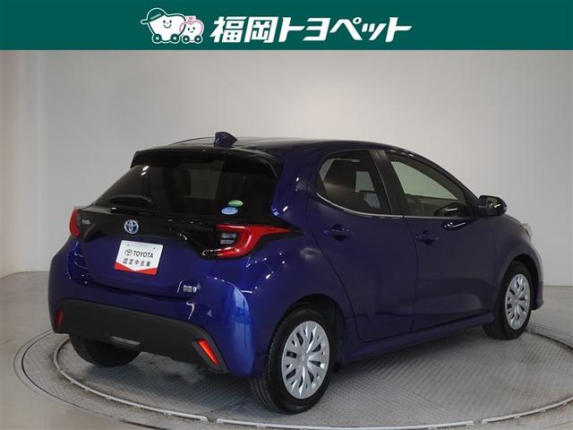 ヤリス ハイブリッドＺ　衝突被害軽減システム　メモリーナビ　フルセグ　バックカメラ　ＥＴＣ　ＬＥＤヘッドランプ　スマートキー（3枚目）