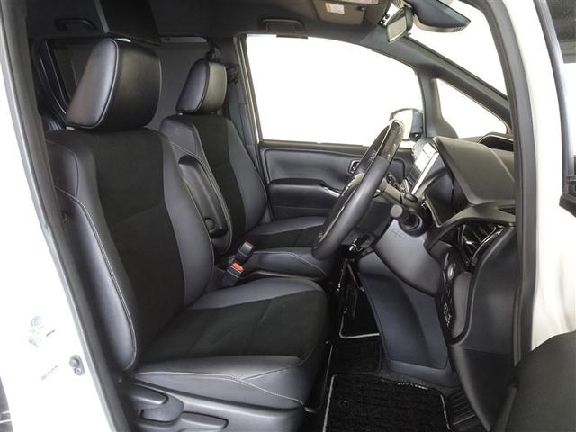 ノア Ｓｉ　ダブルバイビーＩＩＩ　衝突被害軽減システム　メモリーナビ　フルセグ　後席モニター　バックカメラ　ＥＴＣ　両側電動スライド　３列シート　ＬＥＤヘッドランプ　スマートキー　乗車定員７人（4枚目）