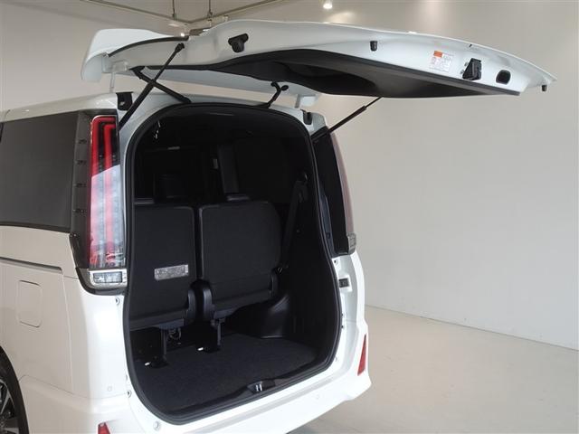 ノア Ｓｉ　ダブルバイビーＩＩＩ　衝突被害軽減システム　メモリーナビ　フルセグ　後席モニター　バックカメラ　ＥＴＣ　両側電動スライド　３列シート　ＬＥＤヘッドランプ　スマートキー　乗車定員７人（21枚目）