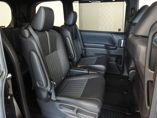 �\�t�@�[�̂悤�ȃZ�J���h�V�[�g�A�v���C�x�[�g���[���ɂ���悤�ł��B