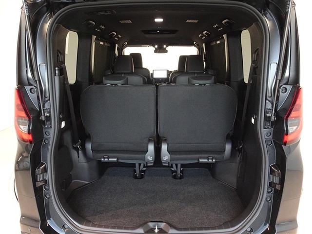 �V�l��Ԏ��ł��\���ȃX�y�[�X�̃g�����N���[���ł��B