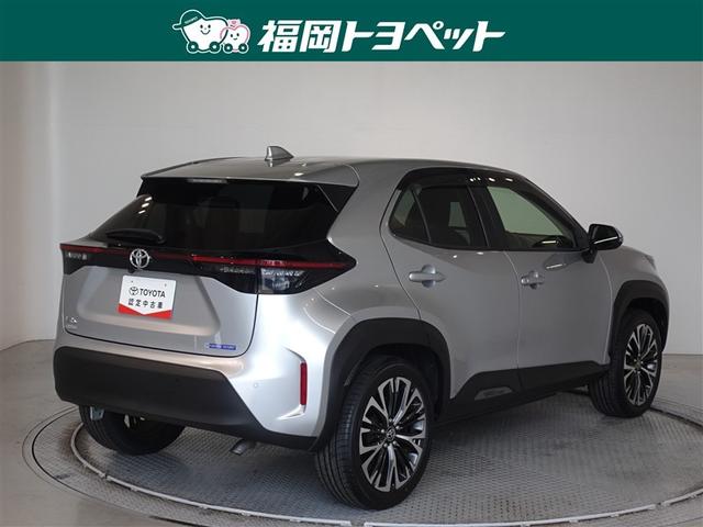 ヤリスクロス Ｚ　衝突被害軽減システム　メモリーナビ　フルセグ　バックカメラ　ＥＴＣ　ＬＥＤヘッドランプ　スマートキー（3枚目）