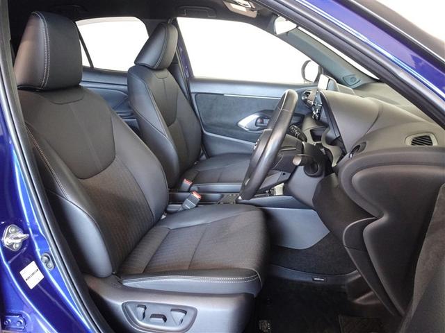 ヤリスクロス ハイブリッドＺ　衝突被害軽減システム　フルセグ　バックカメラ　ＥＴＣ　ＬＥＤヘッドランプ　スマートキー（4枚目）