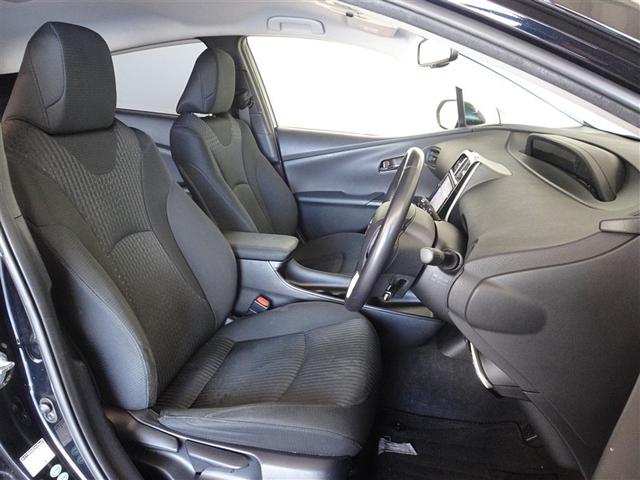 プリウス Ｓセーフティプラス　衝突被害軽減システム　メモリーナビ　フルセグ　バックカメラ　ＥＴＣ　ＬＥＤヘッドランプ　スマートキー（4枚目）