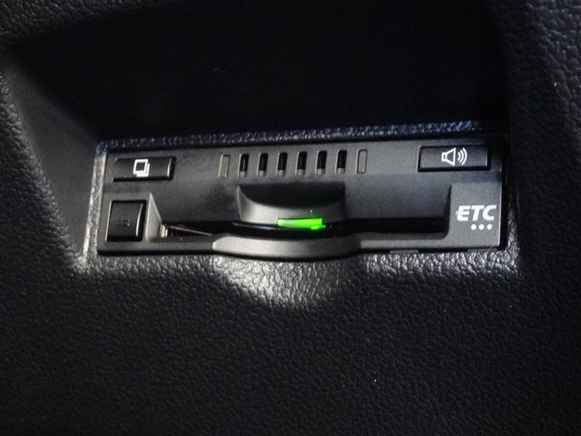 プリウス Ｓセーフティプラス　衝突被害軽減システム　メモリーナビ　フルセグ　バックカメラ　ＥＴＣ　ＬＥＤヘッドランプ　スマートキー（15枚目）