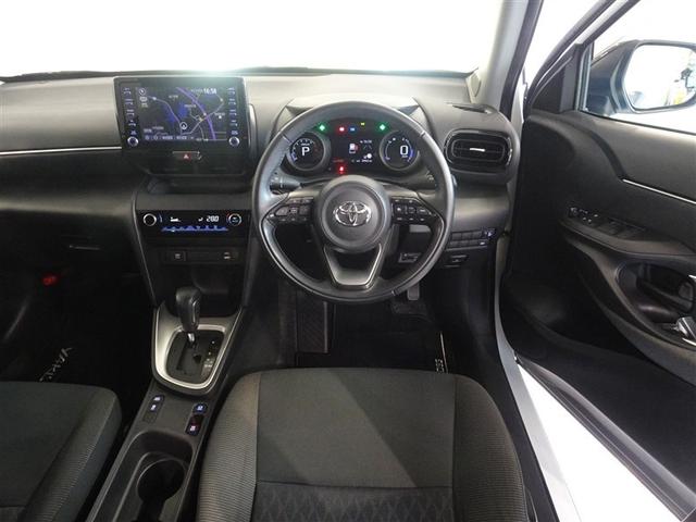 ヤリスクロス Ｇ　衝突被害軽減システム　メモリーナビ　フルセグ　バックカメラ　ＥＴＣ　ＬＥＤヘッドランプ　スマートキー（5枚目）