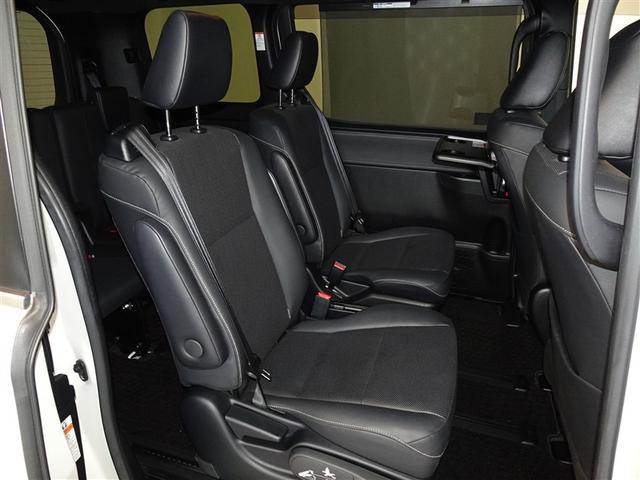 �\�t�@�[�̂悤�ȃZ�J���h�V�[�g�A�v���C�x�[�g���[���ɂ���悤�ł��B