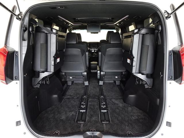 アルファード ２．５Ｓ　タイプゴールド　衝突被害軽減システム　メモリーナビ　フルセグ　後席モニター　バックカメラ　ＥＴＣ　サンルーフ　両側電動スライド　３列シート　ＬＥＤヘッドランプ　スマートキー　乗車定員７人（22枚目）