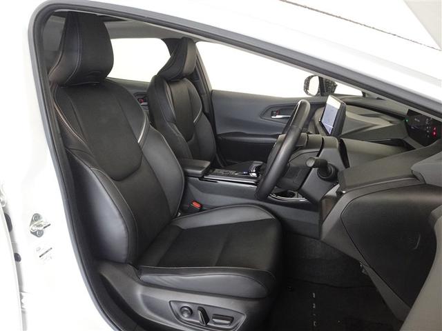 プリウス Ｚ　衝突被害軽減システム　フルセグ　バックカメラ　ＥＴＣ　サンルーフ　ＬＥＤヘッドランプ　スマートキー（4枚目）