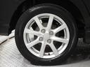 高級感と走りを引き立たせる、純正アルミを装備しています。