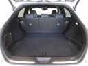 ５人乗車時でも十分なスペースのトランクルームです。
