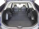 セカンドシートを倒した状態です。セカンドシートは独立可倒、荷物に合わせてラゲッジスペースをアレンジできます。
