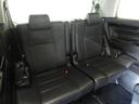 サードシートも十分な広さがあります。