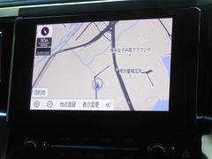 何処へでも行きたい場所へ、安心のトヨタ純正メモリーナビを装備しています。 6