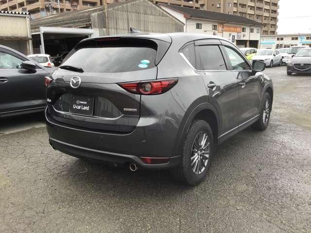 ＣＸ－５ ２．０　２０Ｓ　スマート　エディション　ナビ　ＣａｒＰｌａｙ対応　全方位モニタ　衝突軽　ブレーキサポート　３６０度ビューモニター　オートＬＥＤ　地デジ　ＵＳＢポート　ＢＴ　サイドエアバック　横滑り防止装置　アイドリング　盗難防止装置　ＡＢＳ（6枚目）