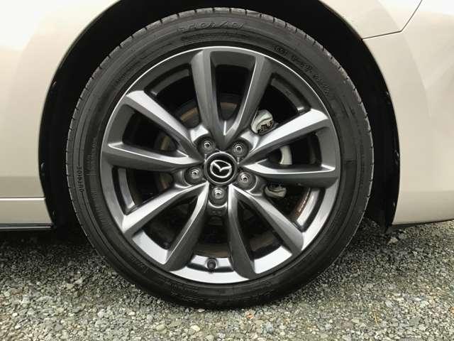 ＭＡＺＤＡ３ファストバック １．５　１５Ｓ　ツーリング　ナビ　ＣａｒＰｌａｙ　ドラレコ　全方位モニタ　アダプティブクルーズコントロール　フルセグテレビ　３６０度モニター　スマートシティブレーキサポート　ＬＥＤライト　アイドリングストップ　ＵＳＢ　横滑り防止（13枚目）