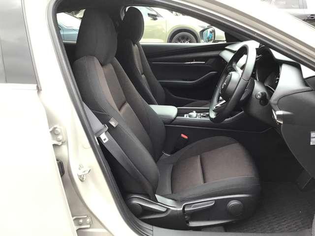 ＭＡＺＤＡ３ファストバック １．５　１５Ｓ　ツーリング　ナビ　ＣａｒＰｌａｙ　ドラレコ　全方位モニタ　アダプティブクルーズコントロール　フルセグテレビ　３６０度モニター　スマートシティブレーキサポート　ＬＥＤライト　アイドリングストップ　ＵＳＢ　横滑り防止（14枚目）