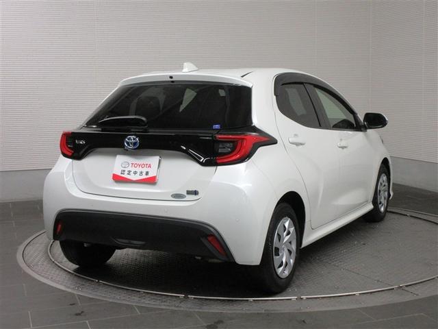 ヤリス ハイブリッドG メモリーナビ バックカメラ 衝突被害軽減システム ETC ドラレコ LEDヘッドランプ ワンオーナー 記録簿(4枚目)