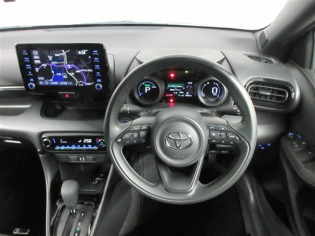 ヤリス ハイブリッドG メモリーナビ バックカメラ 衝突被害軽減システム ETC ドラレコ LEDヘッドランプ ワンオーナー 記録簿(5枚目)