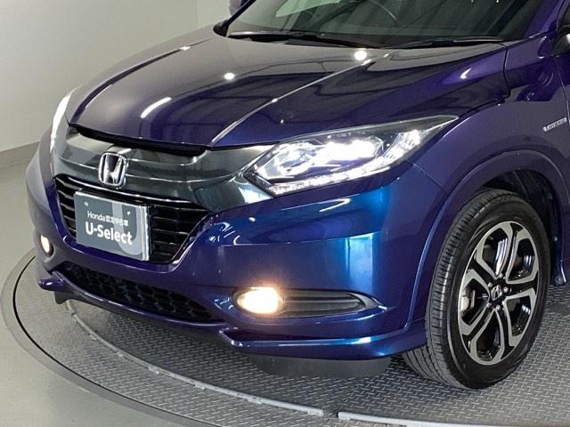 ヴェゼル ハイブリッドＺスタイルエディション　メモリーナビ　リアカメラ　ＥＴＣ　フルセグＴＶ　記録簿　横滑り防止装置　クルコン　ナビＴＶ　盗難防止装置　ＬＥＤライト　シートヒーター　スマ－トキ－　エアバッグ　キーレス　ＵＳＢ　ＡＢＳ　ＡＡＣ（25枚目）