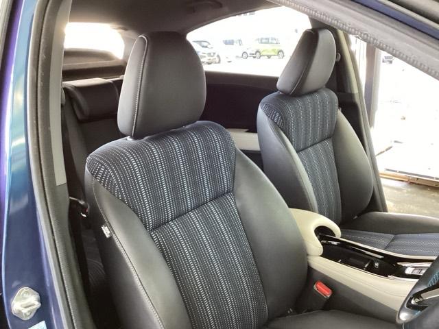 ヴェゼル ハイブリッドＺスタイルエディション　メモリーナビ　リアカメラ　ＥＴＣ　フルセグＴＶ　記録簿　横滑り防止装置　クルコン　ナビＴＶ　盗難防止装置　ＬＥＤライト　シートヒーター　スマ－トキ－　エアバッグ　キーレス　ＵＳＢ　ＡＢＳ　ＡＡＣ（56枚目）