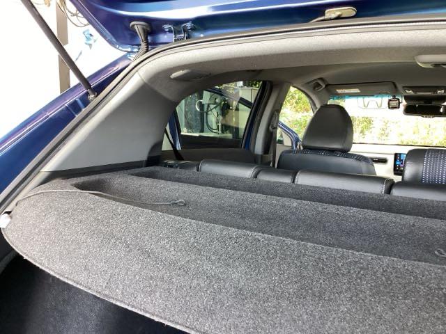 ヴェゼル ハイブリッドＺスタイルエディション　メモリーナビ　リアカメラ　ＥＴＣ　フルセグＴＶ　記録簿　横滑り防止装置　クルコン　ナビＴＶ　盗難防止装置　ＬＥＤライト　シートヒーター　スマ－トキ－　エアバッグ　キーレス　ＵＳＢ　ＡＢＳ　ＡＡＣ（65枚目）