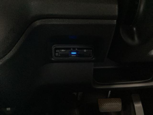 N-BOXカスタム ベースグレード 試乗車 メモリーナビ ドラレコ ETC USB接続 CMBS Dレコ ベンチシート オートエアコン スマートキ LED 盗難防止装置 クルコン バックカメラ フルセグTV パワーステアリング ESC(13枚目)