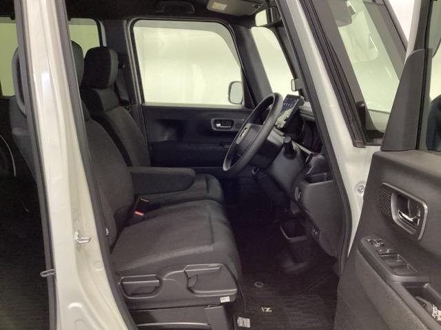 N-BOXカスタム ベースグレード 試乗車 メモリーナビ ドラレコ ETC USB接続 CMBS Dレコ ベンチシート オートエアコン スマートキ LED 盗難防止装置 クルコン バックカメラ フルセグTV パワーステアリング ESC(16枚目)