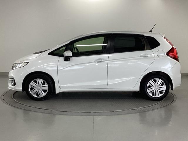 フィット １３Ｇ・Ｌホンダセンシング　純正メモリーナビ　ドラレコ　リアカメラ　地デジフルセグＴＶ　ＥＴＣ車載器　ＤＶＤ再生可　ナビ＆ＴＶ　サイドカーテンエアバック　Ｄレコ　ＵＳＢ　エアバック　パワーウインドウ　記録簿　キーフリーシステム（26枚目）