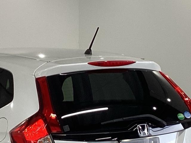 フィット １３Ｇ・Ｌホンダセンシング　純正メモリーナビ　ドラレコ　リアカメラ　地デジフルセグＴＶ　ＥＴＣ車載器　ＤＶＤ再生可　ナビ＆ＴＶ　サイドカーテンエアバック　Ｄレコ　ＵＳＢ　エアバック　パワーウインドウ　記録簿　キーフリーシステム（29枚目）