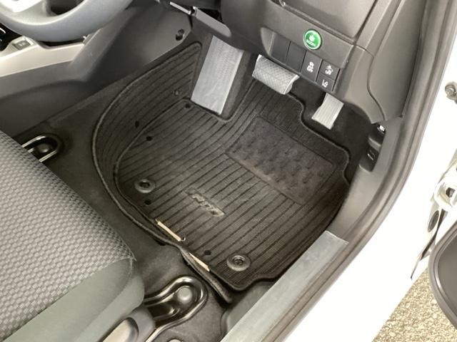 フィット １３Ｇ・Ｌホンダセンシング　純正メモリーナビ　ドラレコ　リアカメラ　地デジフルセグＴＶ　ＥＴＣ車載器　ＤＶＤ再生可　ナビ＆ＴＶ　サイドカーテンエアバック　Ｄレコ　ＵＳＢ　エアバック　パワーウインドウ　記録簿　キーフリーシステム（51枚目）