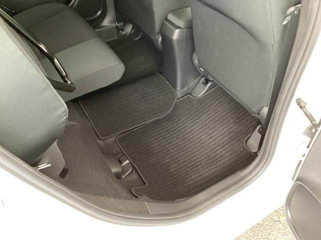 フィット １３Ｇ・Ｌホンダセンシング　純正メモリーナビ　ドラレコ　リアカメラ　地デジフルセグＴＶ　ＥＴＣ車載器　ＤＶＤ再生可　ナビ＆ＴＶ　サイドカーテンエアバック　Ｄレコ　ＵＳＢ　エアバック　パワーウインドウ　記録簿　キーフリーシステム（59枚目）