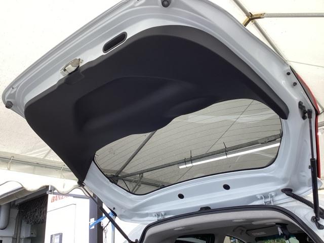 フィット １３Ｇ・Ｌホンダセンシング　純正メモリーナビ　ドラレコ　リアカメラ　地デジフルセグＴＶ　ＥＴＣ車載器　ＤＶＤ再生可　ナビ＆ＴＶ　サイドカーテンエアバック　Ｄレコ　ＵＳＢ　エアバック　パワーウインドウ　記録簿　キーフリーシステム（64枚目）