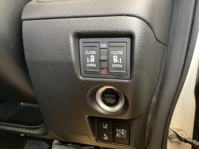 N-BOXカスタム Lターボ 純正ナビ フルセグ リアカメラ 地デジチューナー 衝突軽減ブレーキサポート LEDヘッドライ アイドリングS ターボエンジン PS カーテンエアバック シートヒータ エアバック USB AAC ABS(16枚目)