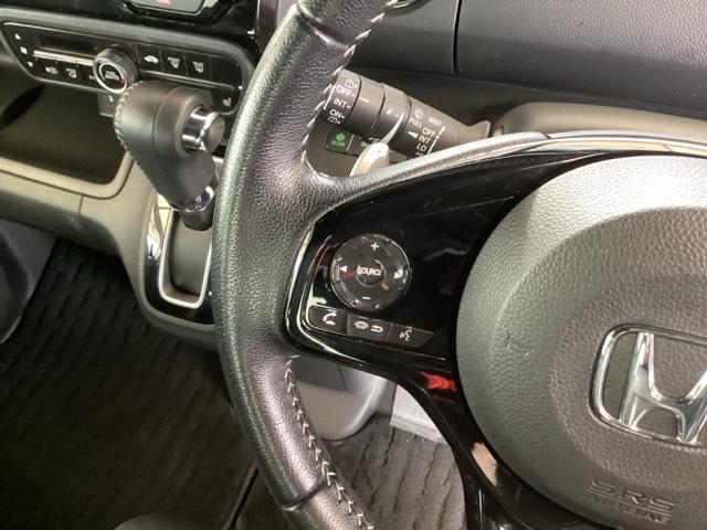 N-BOXカスタム Lターボ 純正ナビ フルセグ リアカメラ 地デジチューナー 衝突軽減ブレーキサポート LEDヘッドライ アイドリングS ターボエンジン PS カーテンエアバック シートヒータ エアバック USB AAC ABS(49枚目)