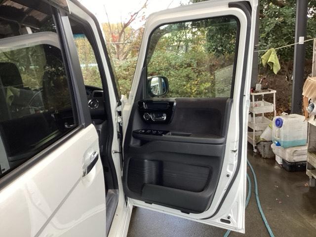 N-BOXカスタム Lターボ 純正ナビ フルセグ リアカメラ 地デジチューナー 衝突軽減ブレーキサポート LEDヘッドライ アイドリングS ターボエンジン PS カーテンエアバック シートヒータ エアバック USB AAC ABS(52枚目)