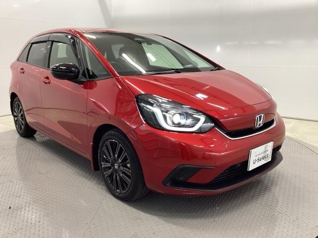 フィット ｅ：ＨＥＶホーム２０周年特別仕様車カーサ　ＨｏｎｄａＣＯＮＮＥＣＴ対応純正メモリーナビ　ＤＶＤ　シートヒーター　横滑り防止装置　ＥＴＣ　フルセグ　ＬＥＤヘッドライト　スマキー　オートクルーズコントロール　サイドエアバック　盗難防止システム（7枚目）