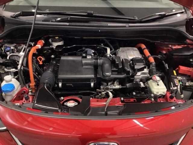 フィット ｅ：ＨＥＶホーム２０周年特別仕様車カーサ　ＨｏｎｄａＣＯＮＮＥＣＴ対応純正メモリーナビ　ＤＶＤ　シートヒーター　横滑り防止装置　ＥＴＣ　フルセグ　ＬＥＤヘッドライト　スマキー　オートクルーズコントロール　サイドエアバック　盗難防止システム（27枚目）