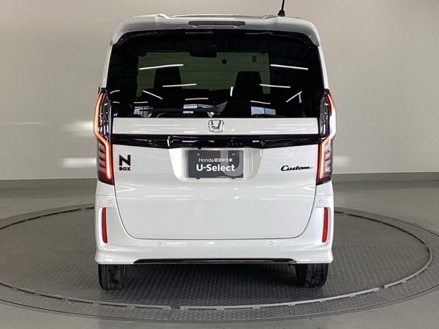 Ｎ－ＢＯＸカスタム Ｌターボスタイル＋ブラック　ナビ　リヤカメラ　スマートキー　ベンチＳ　ターボエンジン　スマ－トキ－　エアバック　横滑り防止機能　Ｄレコ　クルーズコントロール　助手席エアバッグ　地デジ　セキュリティアラーム　ＬＥＤライト　ＡＡＣ（9枚目）