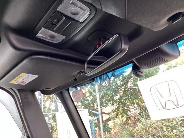 Ｎ－ＢＯＸカスタム Ｌターボスタイル＋ブラック　ナビ　リヤカメラ　スマートキー　ベンチＳ　ターボエンジン　スマ－トキ－　エアバック　横滑り防止機能　Ｄレコ　クルーズコントロール　助手席エアバッグ　地デジ　セキュリティアラーム　ＬＥＤライト　ＡＡＣ（10枚目）