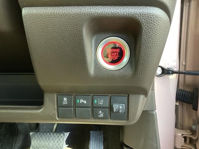 Ｎ－ＷＧＮ Ｌホンダセンシング　純正ナビ　ＬＥＤヘッドライト　リアカメラ　ＥＴＣ装備　Ｂモニタ　誤発進抑制　ＬＥＤランプ　シートヒータ　横滑り防止機能　ＵＳＢポート　パーキングセンサー　セキュリティアラーム　キーフリー　スマートキー（16枚目）