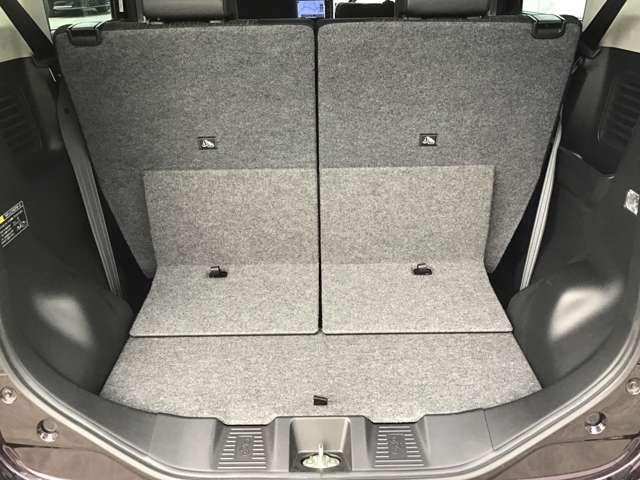 ☆後部座席を倒す事で広さのアレンジがききます☆