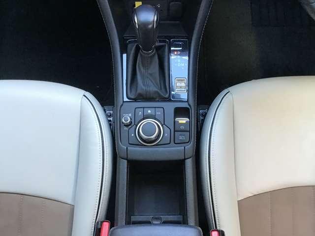 ＣＸ－３ １．５　１５Ｓ　アーバン　ドレッサー　ＥＴＣ　前後ドラレコ　全方位モニター　ＣＤ　Ｄ　クリソナ　ＨＢＣ　レーダークルコン　衝突被害軽減システム　シートヒーター　アイドリングストップ　バックカメラ　サイドエアバッグ　横滑り防止装置（19枚目）