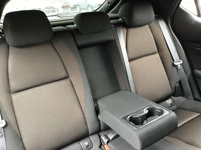 MAZDA3ファストバック 2.0 20S プロアクティブ ツーリング セレクション シートヒーター 全方位モニター ETC レーダークルコン エアバッグ ABS キーフリー バックカメラ 電動シート オートエアコン DVD再生 アドバンスドキー アイドリングストップ アルミホイール(9枚目)