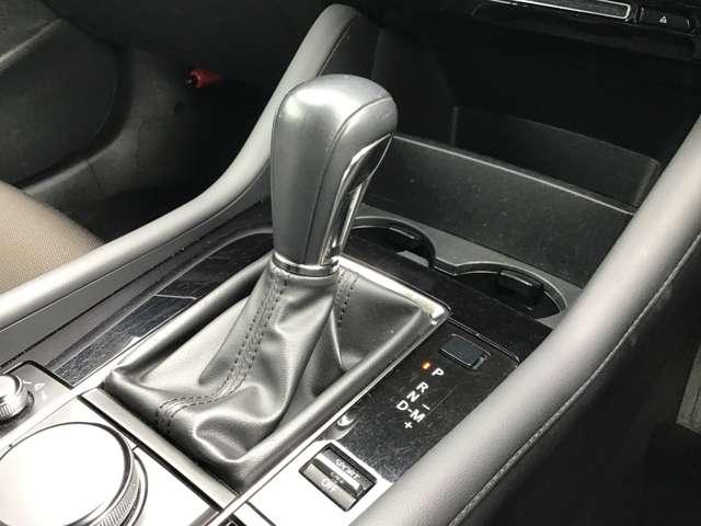 MAZDA3ファストバック 2.0 20S プロアクティブ ツーリング セレクション シートヒーター 全方位モニター ETC レーダークルコン エアバッグ ABS キーフリー バックカメラ 電動シート オートエアコン DVD再生 アドバンスドキー アイドリングストップ アルミホイール(20枚目)