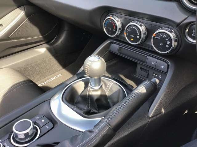 ロードスター 1.5 S スペシャルパッケージ ドライブレコーダー ETC バックモニター Wエアバック ブルートゥース アイドリングS アドバンスドキー 盗難防止装置 パワステ 衝突安全ボディ 横滑防止装置 USBポート 運転席エアバッグ ABS(20枚目)